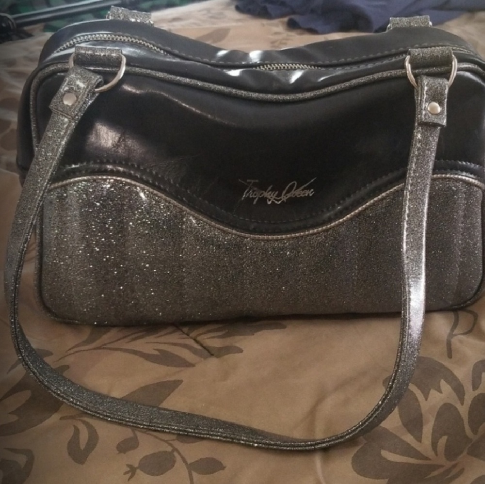 Trophy Queen Purse